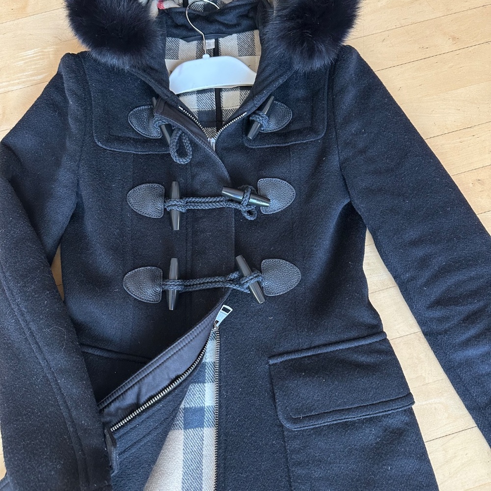 Burberry Brit Black Wool Duffle Coat, Fur trim, 2.  GD1221 - Picture 4 of 7